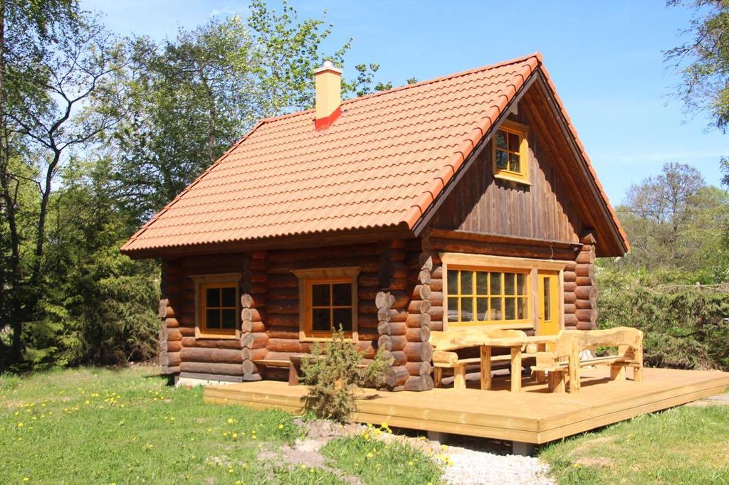 Ala-Laugu Holiday Home Leisi Bagian luar foto